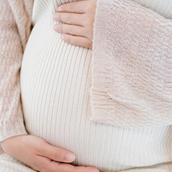 李永明曾在深圳♨一家本土大机😀构工作，他的前🇱🇹老板和🐕🚜创业者谈判时4️⃣😨